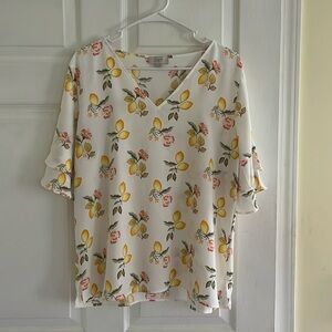 Loft Outlet top. Size medium white with yellow